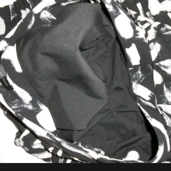 Banana Republic Sz 6 Black & Beige Artsy Skirt - Picture 4 of 8